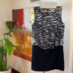 Slimming DKNY dress, like new condition, size 1X